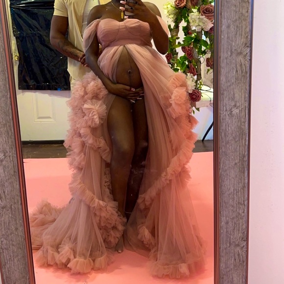 Blush Maternity Dress/ Robe - Picture 2 of 2